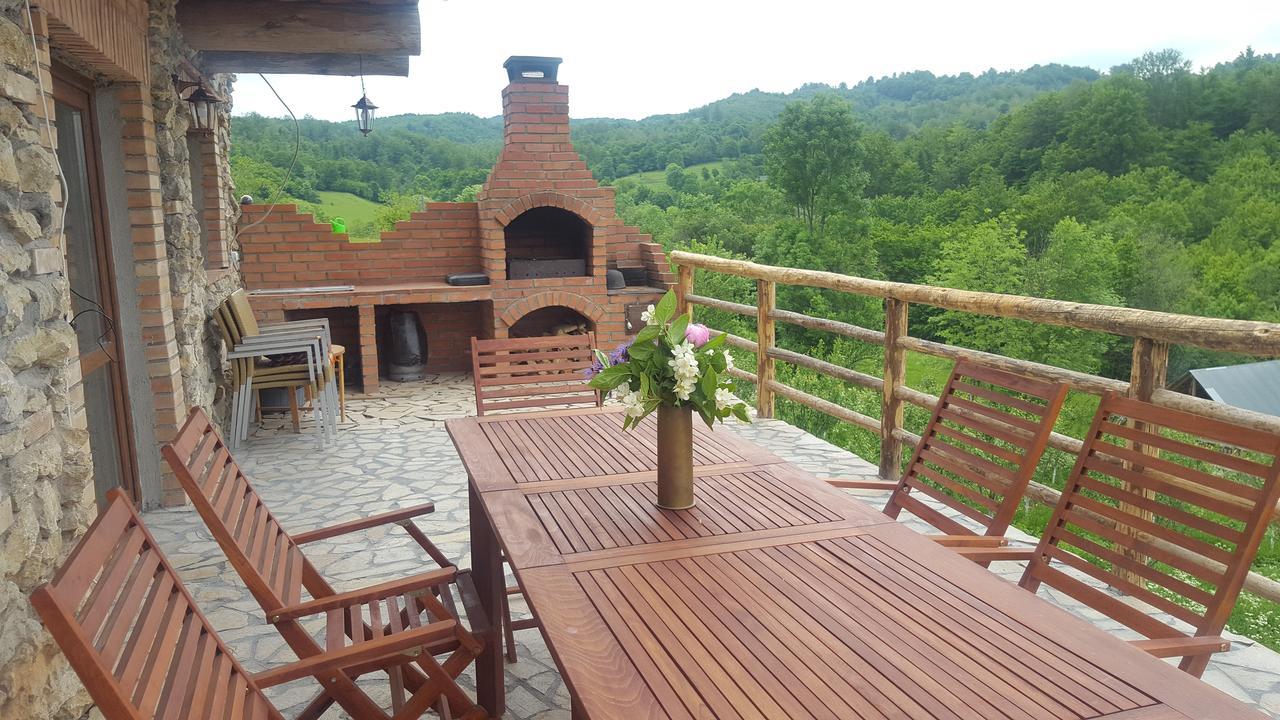 Casa Din Piatra Hotel Poiana  Buitenkant foto